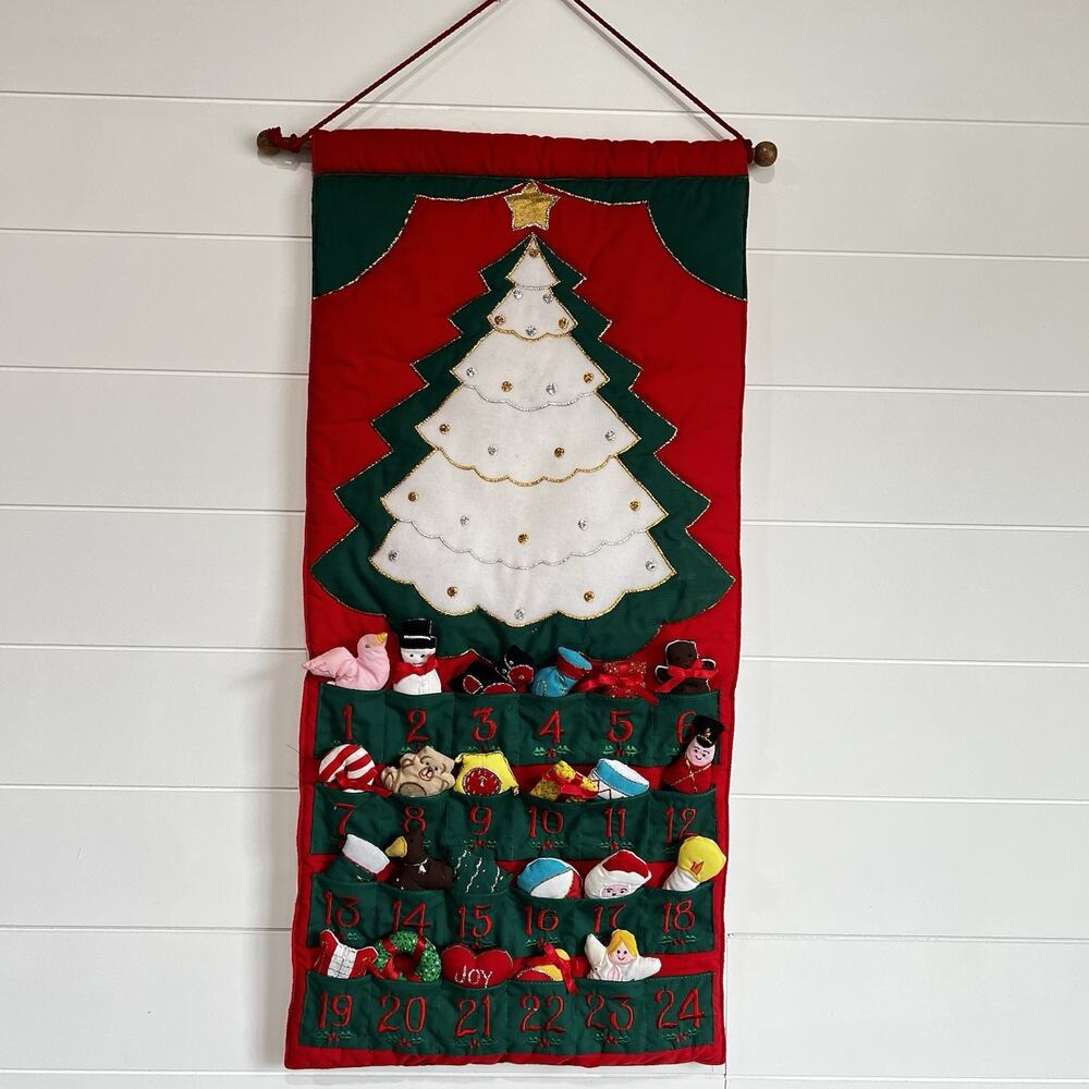 Pockets of Learning Vintage Christmas Holiday Tree Advent Calendar 24 Inserts